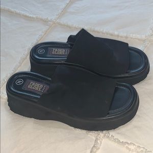 Vintage faded glory platform slide on sandals